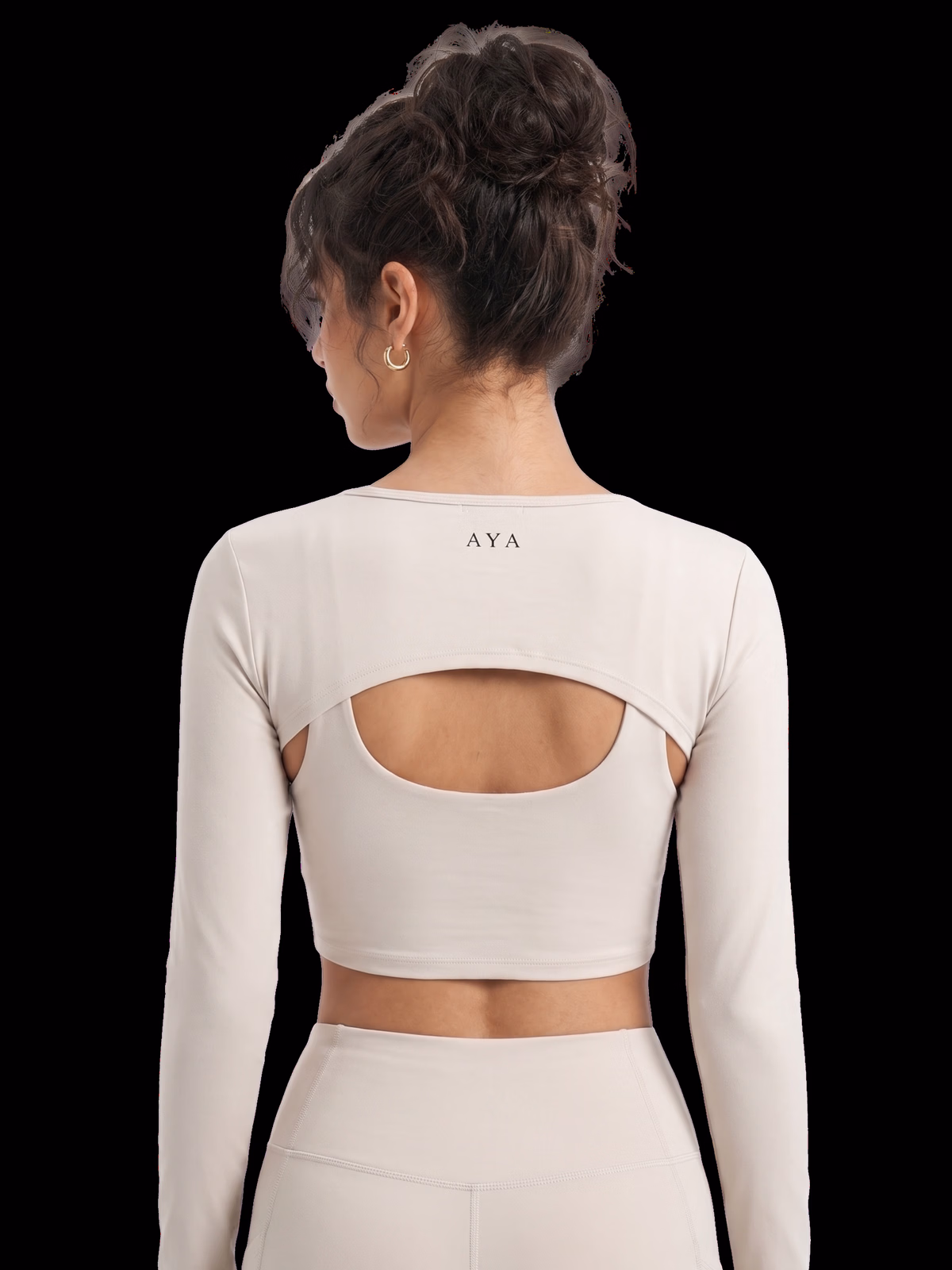 Noir Ease Shrug - Vista Editorial 3