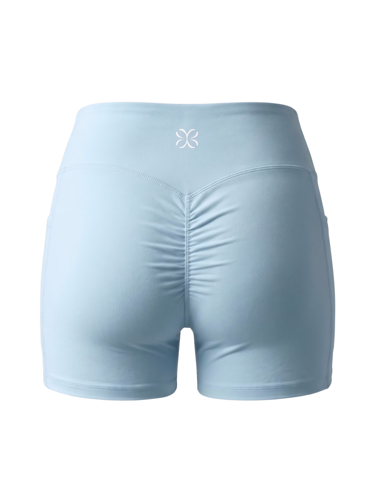 SCULPT Short Studio con Bolsillo · Azul Celeste en color Azul Celeste - Puesta en modelo en movimiento | AYA