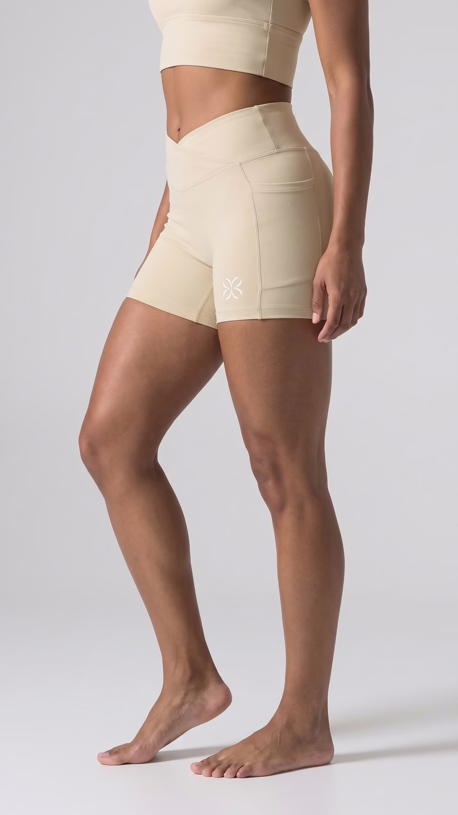 SCULPT Short con Bolsillos - Vista posterior y espalda | AYA